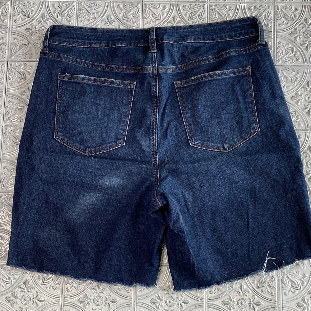 Sonoma Cut Off Denim Shorts Dark Blue Size 14 - Picture 5 of 7